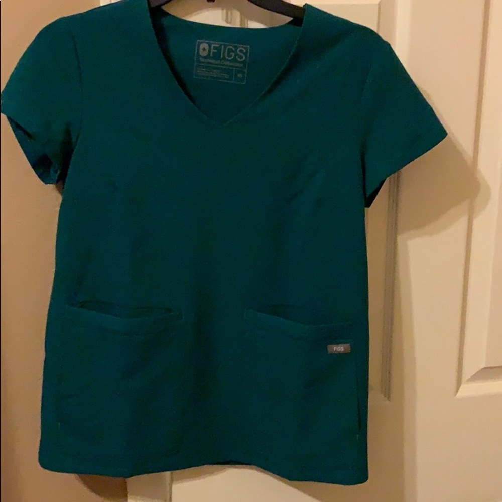 XS figs scrub top